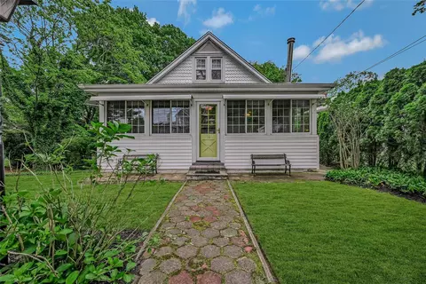 56 Locust Dr, Rocky Point, NY 11778