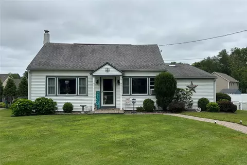 72 Weaver St, Montgomery, NY 12549