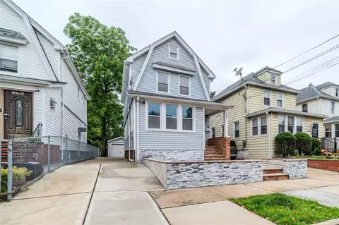18707 Mangin Ave, New York, NY 11412