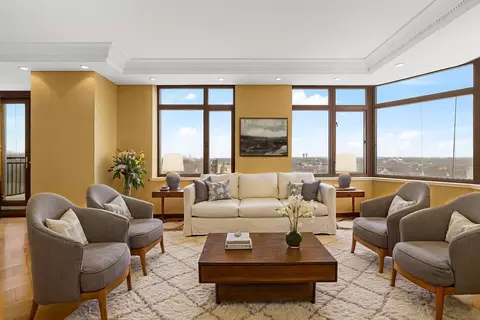 11201 Queens Blvd #10B, New York, NY 11375