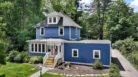 9 Locust St, Warwick, NY 10990