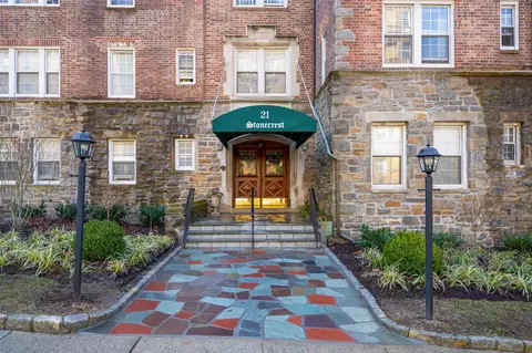 21 N Chatsworth Ave #3G, Larchmont, NY 10538