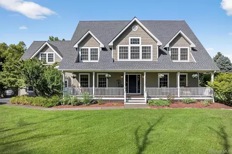 14 Horizon Farms Dr, Warwick, NY 10990