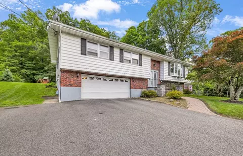 7 Gregory Dr, Goshen, NY 10924
