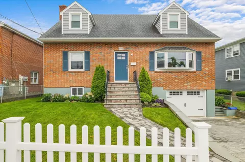 116 Woodside Ave, Harrison, NY 10604