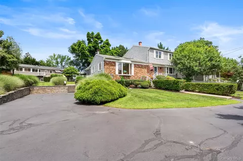 2 Ridge St, Garnerville, NY 10923