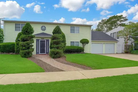 3320 Park Ave, Oceanside, NY 11572