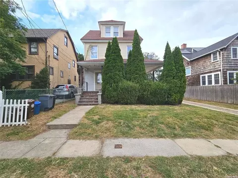 161 Horton St, New York, NY 10464