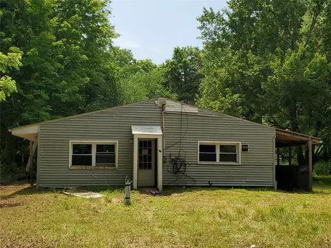 87 W Pine Rd, Staatsburg, NY 12580