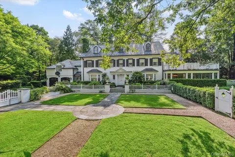 18 Richbell Rd, Scarsdale, NY 10583