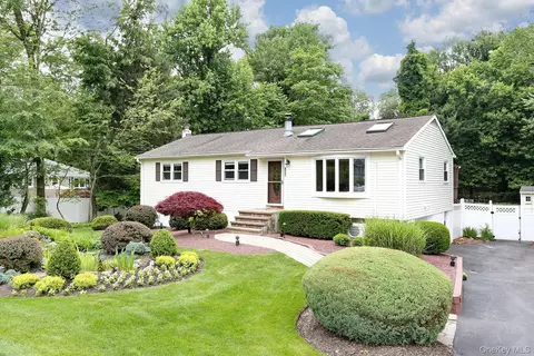 422 Kings Hwy, Clarkstown, NY 10989
