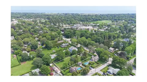 160 Newtown Ln, East Hampton, NY 11937