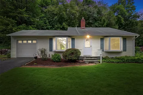 30 Old State Rd, Wappinger, NY 12590