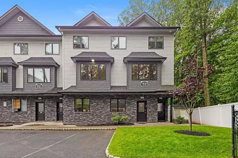 63 Blauvelt Rd #106, Ramapo, NY 10952