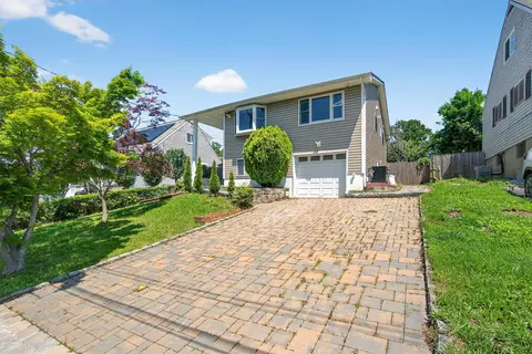7 Fuller Rd, Ossining, NY 10562