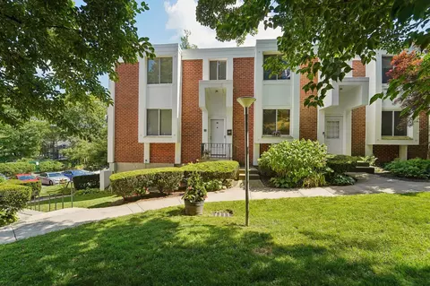 1301 Fox Glen Dr # 1301 THE COLONY, Greenburgh, NY 10530