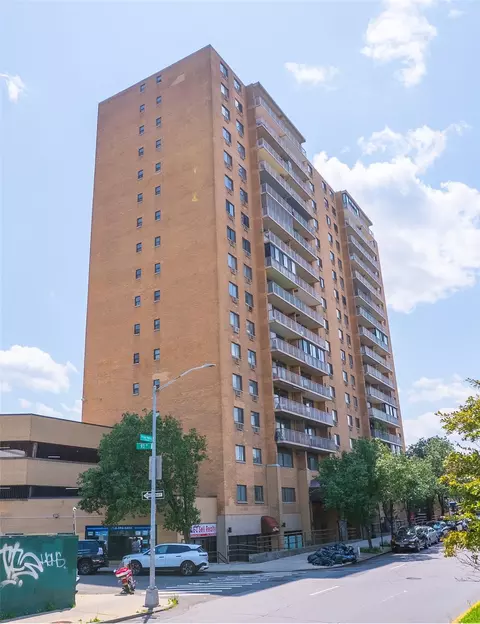92-29 Queens Blvd #14B, New York, NY 11374