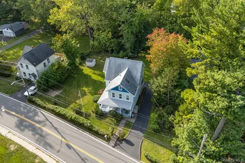 74 Lake Rd, Clarkstown, NY 10989