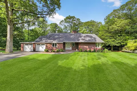 294 Colonel Greene Rd, Yorktown, NY 10598