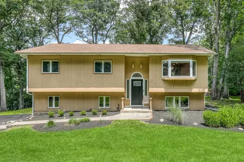 17 Onderdonk Rd, Ramapo, NY 10901