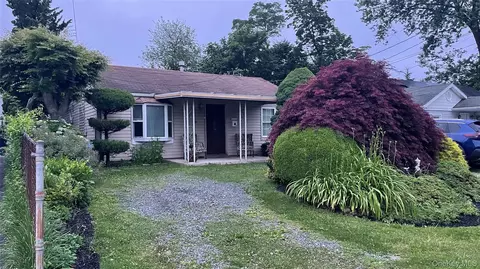 31 N Wayne Ave, West Haverstraw, NY 10993