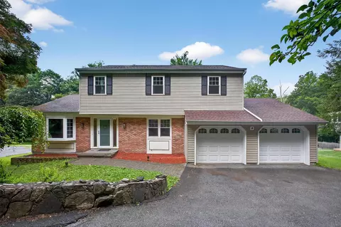 29 Shindagen Hill Rd, Carmel, NY 10512