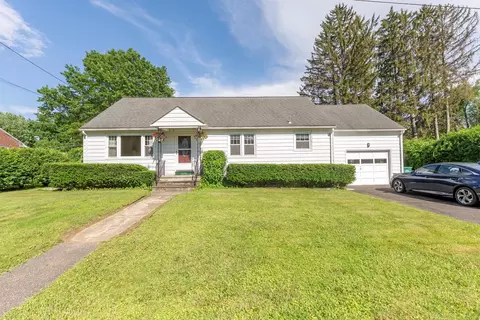 1076 Decker St, Kingston, NY 12401