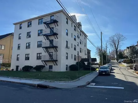 240 Alpine Pl #2A, Eastchester, NY 10707