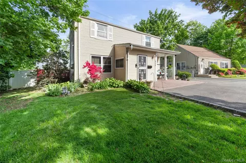 313 Concord Rd, Yonkers, NY 10710
