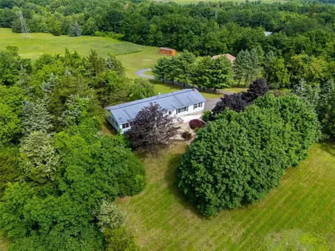29 Waltz Ln, Catskill, NY 12414