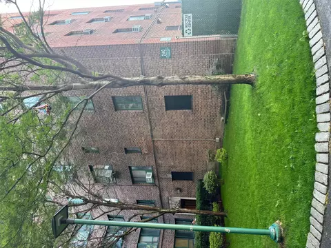 2140 E Tremont Ave #1A, New York, NY 10462