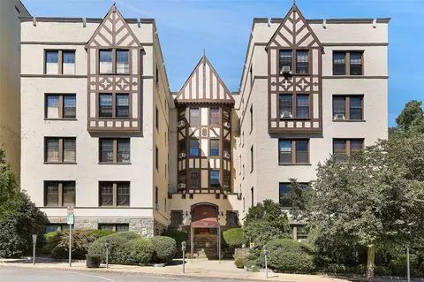 26 Pondfield Rd W #2A, Yonkers, NY 10708