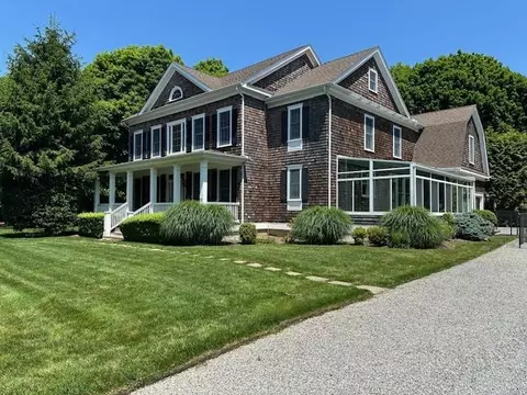 1 Sunset Ave, East Quogue, NY 11942