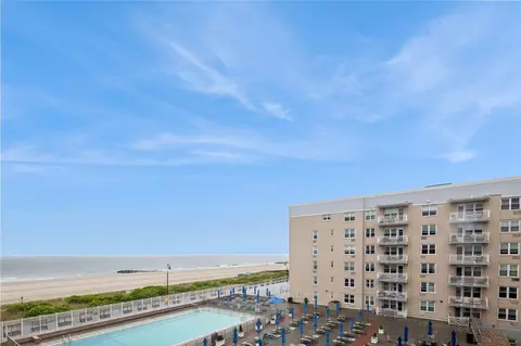 522 Shore Rd #4J, Long Beach, NY 11561