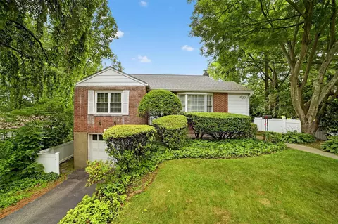 354 Grandview Blvd, Yonkers, NY 10710