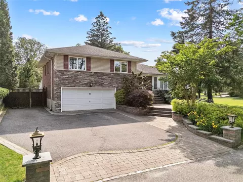 23 Sparks St, Melville, NY 11747