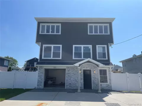 503 Nassau Ave, Freeport, NY 11520