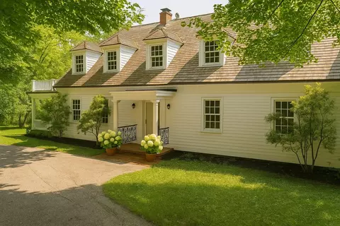 783 N Clove Rd, Union Vale, NY 12545