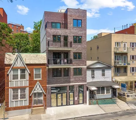 13225 41st Ave #5B, Flushing, NY 11355