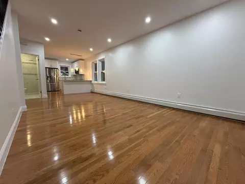 4223 Boyd Ave, New York, NY 10466