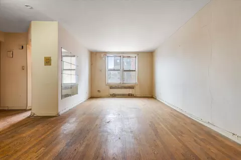 67-30 Clyde St #5R, Forest Hills, NY 11375