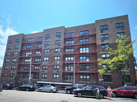 87-70 173 St #5N, Jamaica, NY 11432
