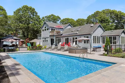 205 Pine Ave, Southold, NY 11971