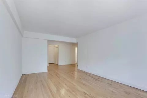 46-01 39th Ave #303, Sunnyside, NY 11104