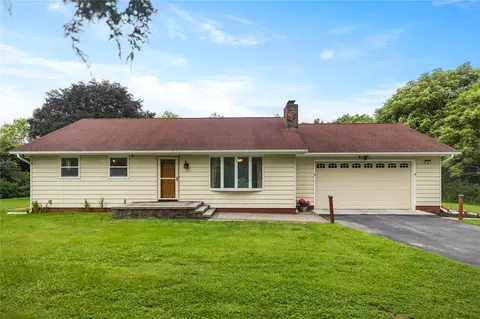162 Airport Rd, Wawayanda, NY 10958