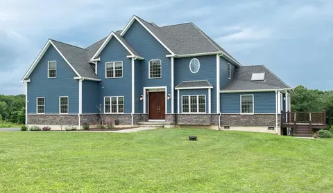 45 Jeffrey Dr, La Grange, NY 12569