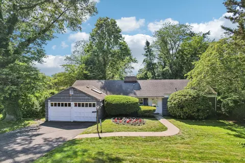 12 Paddock Rd, Rye Brook, NY 10573