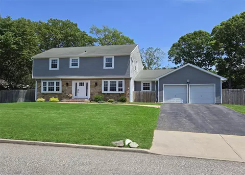 71 Strathmore Village Dr, South Setauket, NY 11720