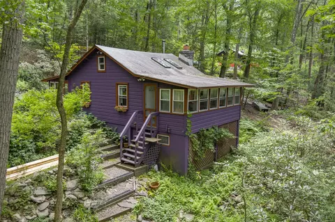 1 Oakwood Trl N, Monroe, NY 10950