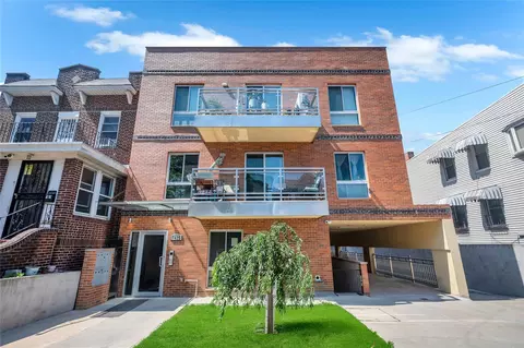 7425 43rd Ave #2A, Elmhurst, NY 11373